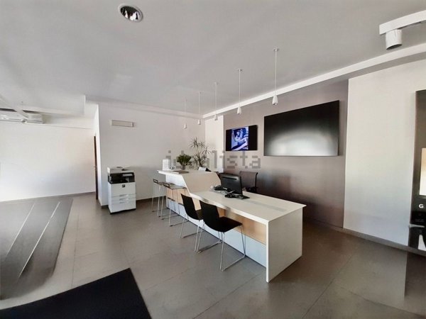 locale commerciale in vendita a Catanzaro