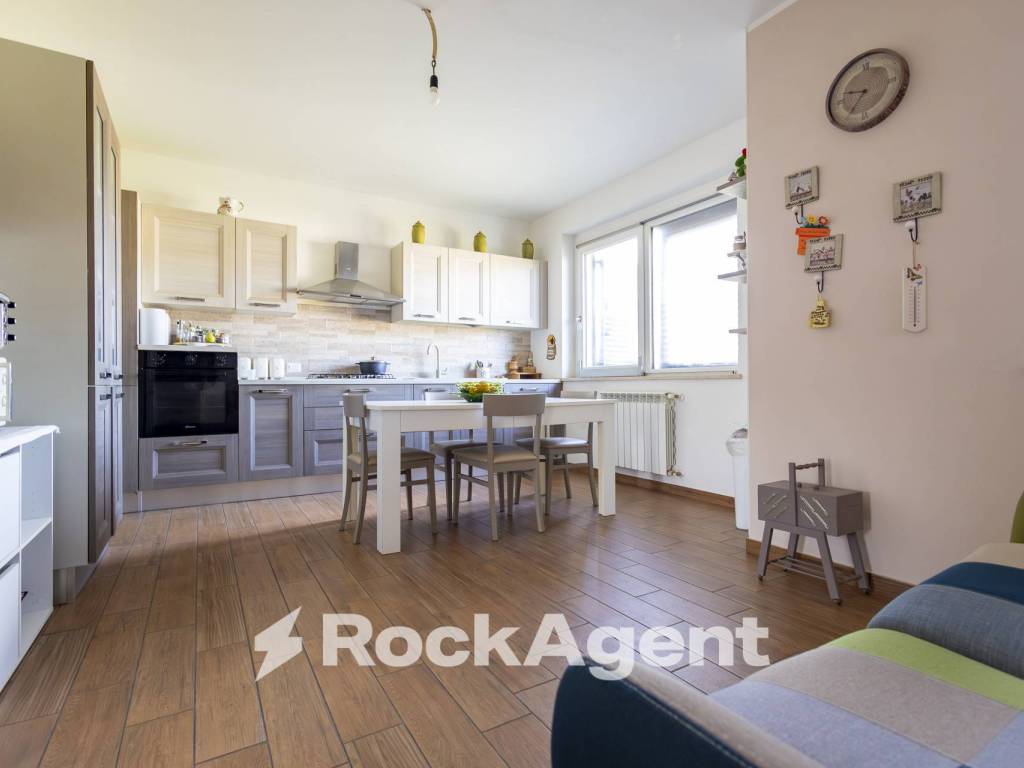 appartamento in vendita a Catanzaro in zona Catanzaro Lido