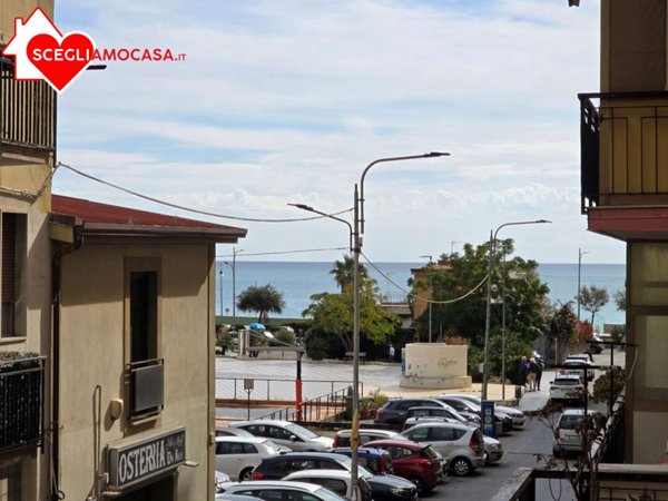 appartamento in vendita a Catanzaro in zona Catanzaro Lido