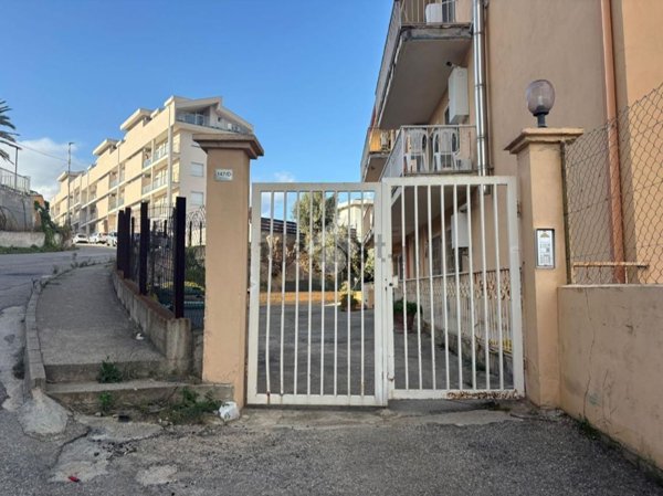 appartamento in vendita a Catanzaro in zona Catanzaro Lido