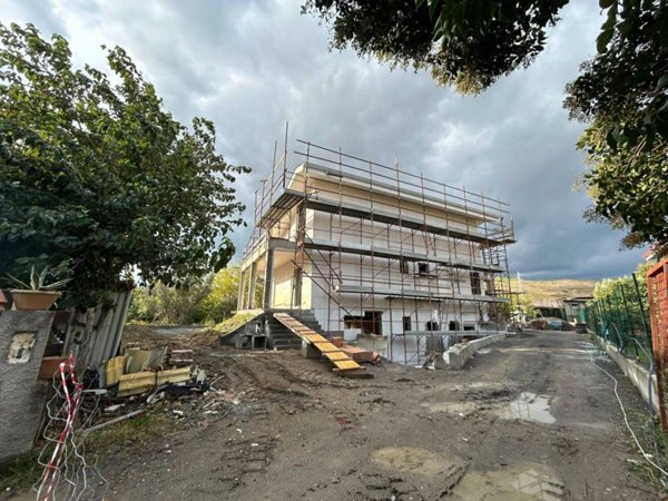 casa indipendente in vendita a Catanzaro in zona Siano