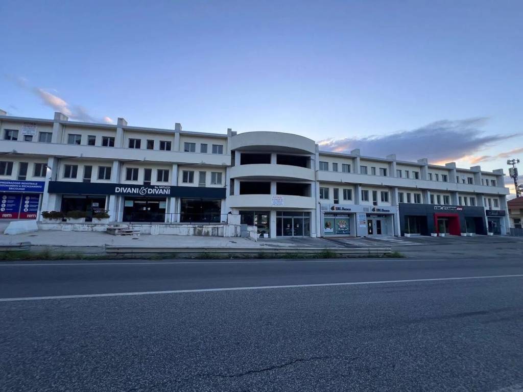 intera palazzina in vendita a Catanzaro in zona Santa Maria