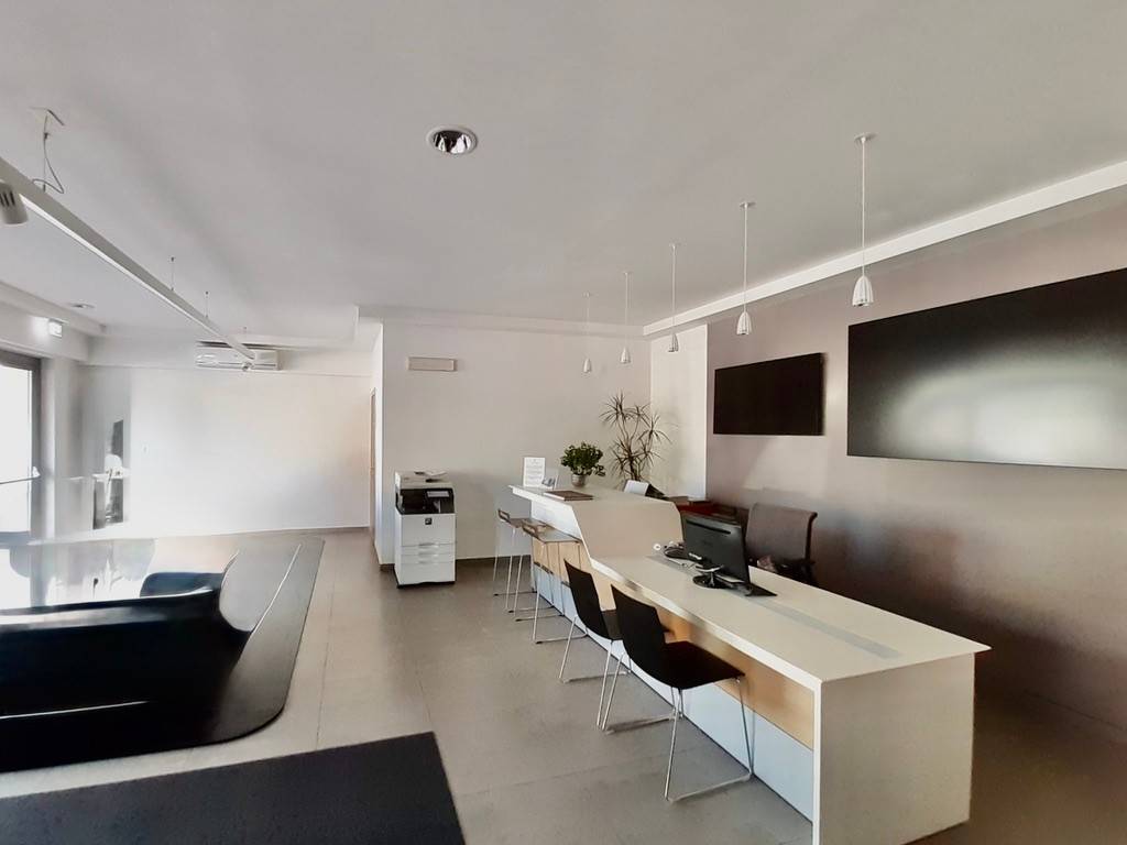 negozio in vendita a Catanzaro in zona Mater Domini