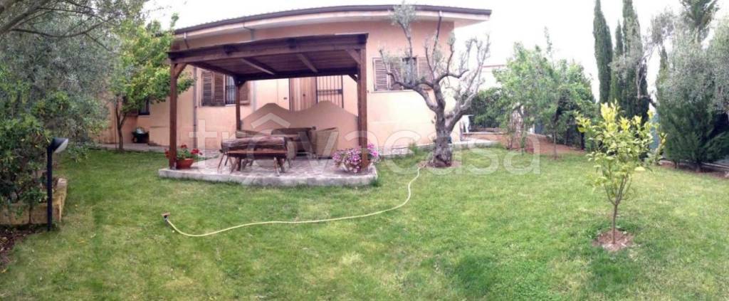 casa indipendente in vendita a Catanzaro in zona Pontepiccolo