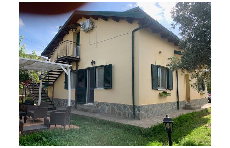 casa indipendente in vendita a Catanzaro in zona Germaneto