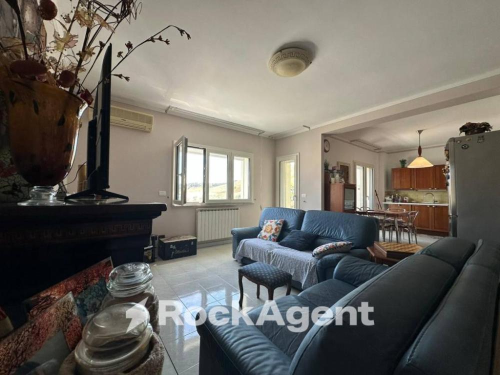 appartamento in vendita a Catanzaro in zona Germaneto