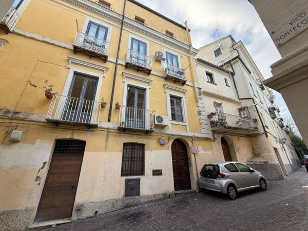 appartamento in vendita a Catanzaro in zona Centro Città