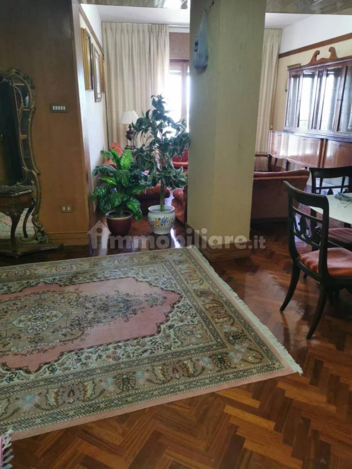 appartamento in vendita a Catanzaro in zona Centro Città