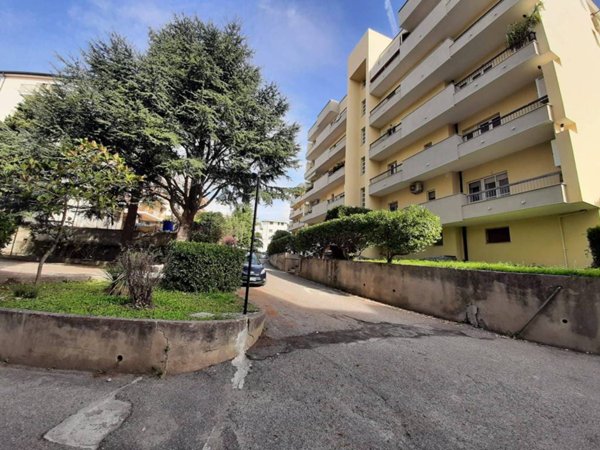 appartamento in vendita a Catanzaro in zona Gagliano