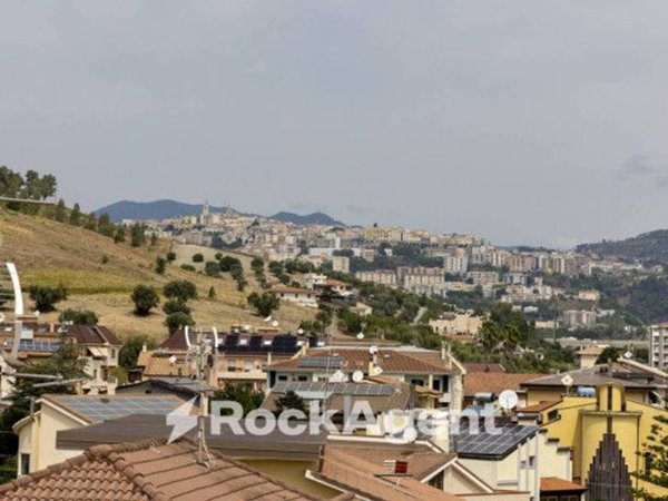 appartamento in vendita a Catanzaro in zona Santa Maria