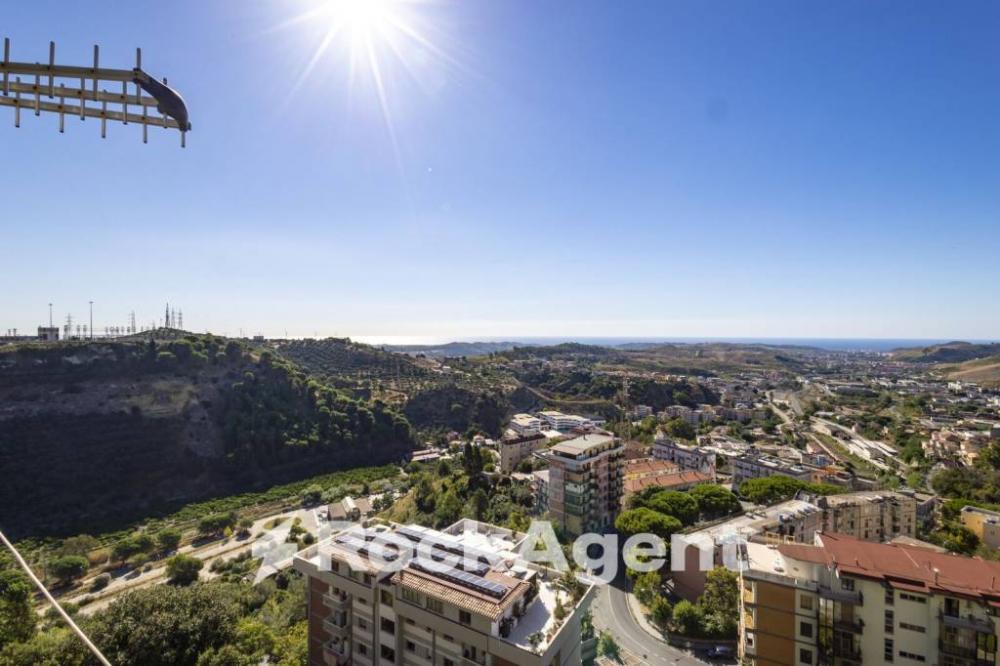 appartamento in vendita a Catanzaro in zona Centro Città