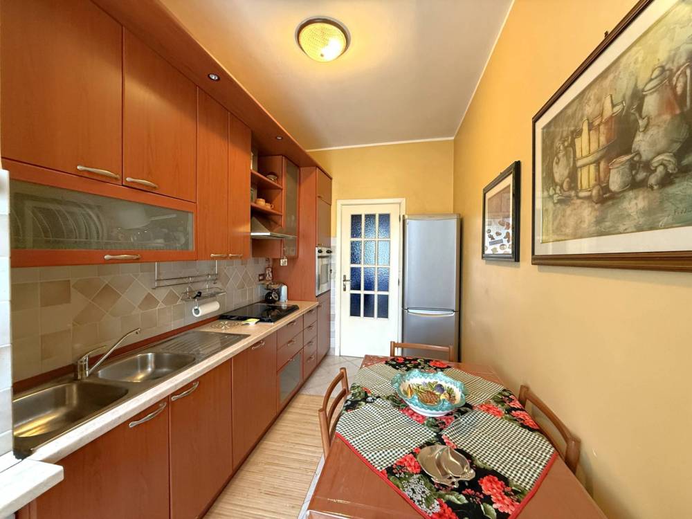 appartamento in vendita a Catanzaro in zona Catanzaro Lido