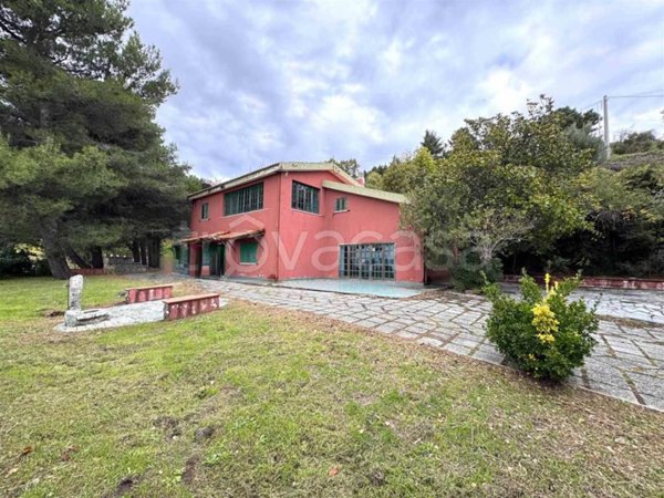 casa indipendente in vendita a Catanzaro in zona Centro Città