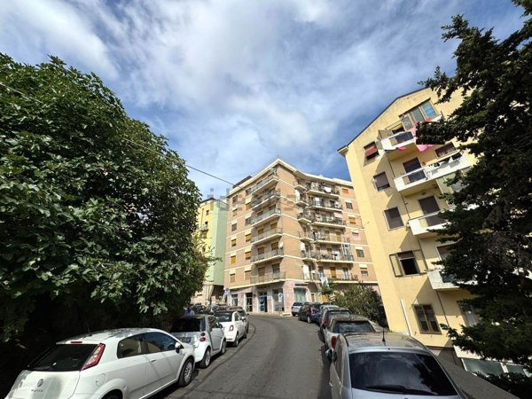 ufficio in vendita a Catanzaro in zona Centro Città