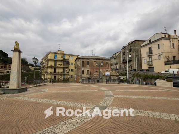 appartamento in vendita a Catanzaro in zona Gagliano