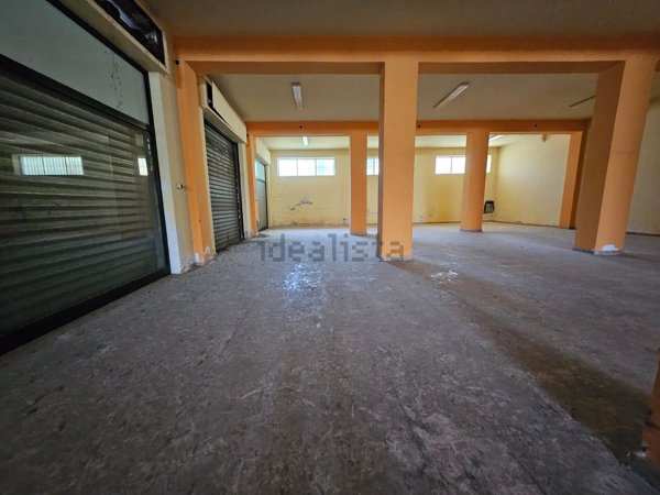 locale commerciale in vendita a Catanzaro