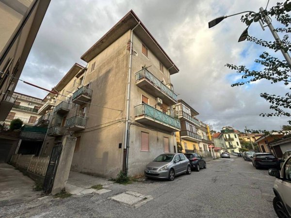 appartamento in vendita a Catanzaro in zona Santa Maria