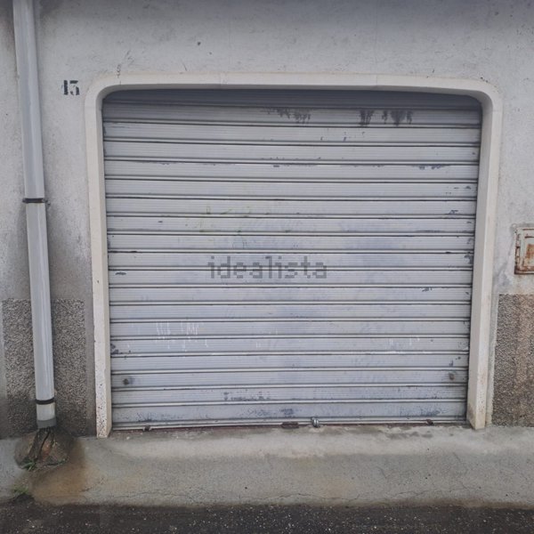 locale di sgombero in vendita a Catanzaro