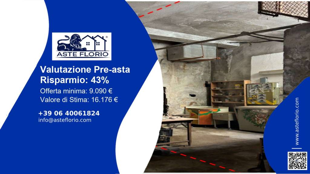 locale commerciale in vendita a Catanzaro in zona Centro Città