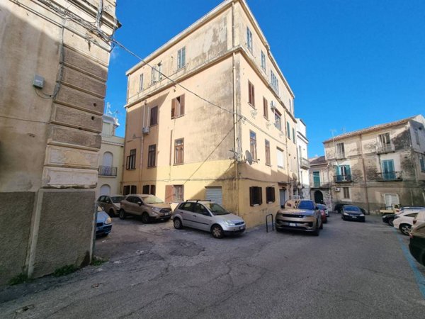 appartamento in vendita a Catanzaro in zona Centro Città