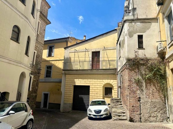 appartamento in vendita a Catanzaro in zona Centro Città