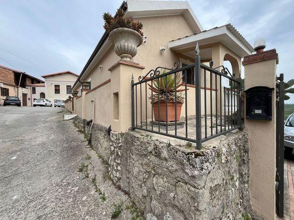 casa indipendente in vendita a Catanzaro