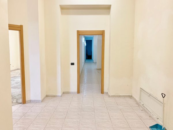 locale di sgombero in vendita a Catanzaro