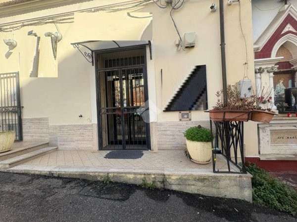 negozio in vendita a Catanzaro in zona Pontepiccolo