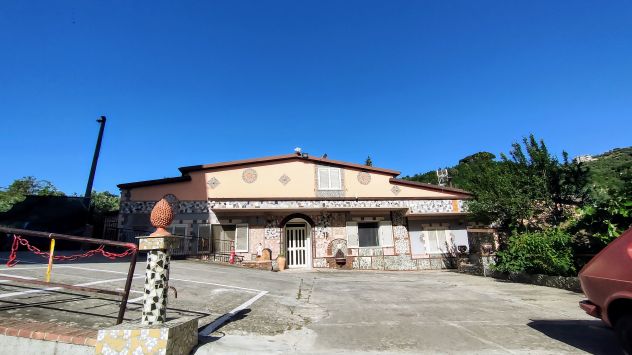 casa indipendente in vendita a Catanzaro in zona Centro Città