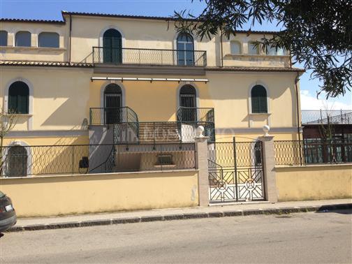 casa indipendente in vendita a Catanzaro in zona Catanzaro Lido