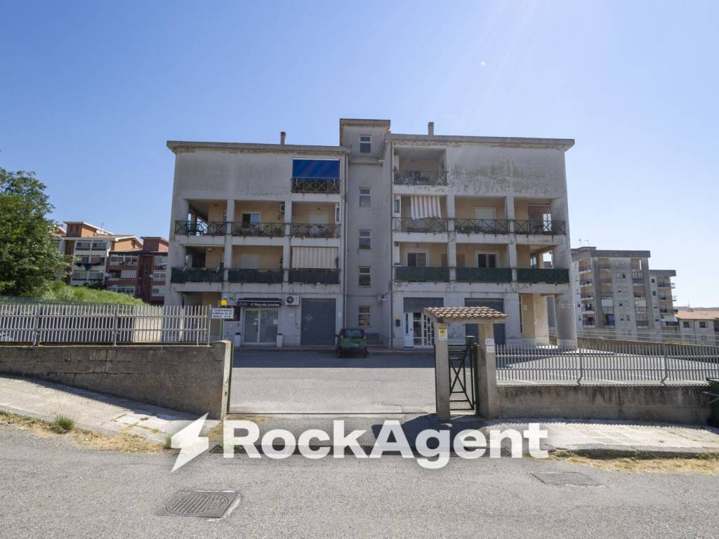 appartamento in vendita a Catanzaro in zona Santa Maria