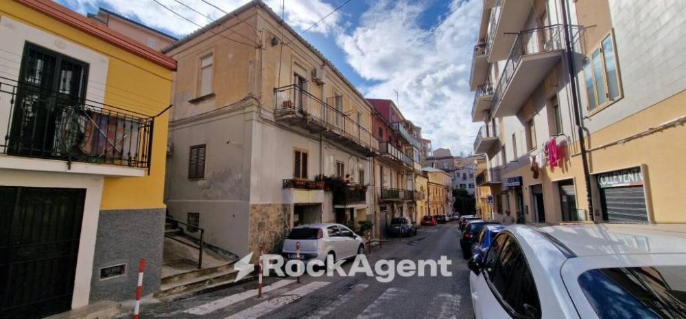 appartamento in vendita a Catanzaro in zona Centro Città