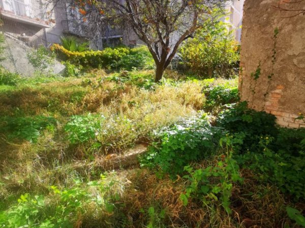 casa indipendente in vendita a Catanzaro in zona Centro Città