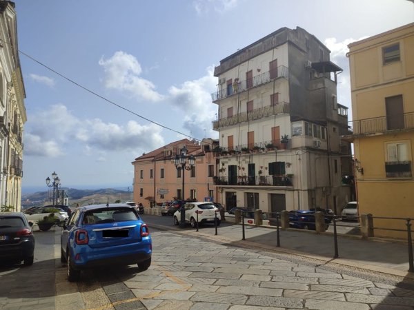 appartamento in vendita a Catanzaro in zona Centro Città