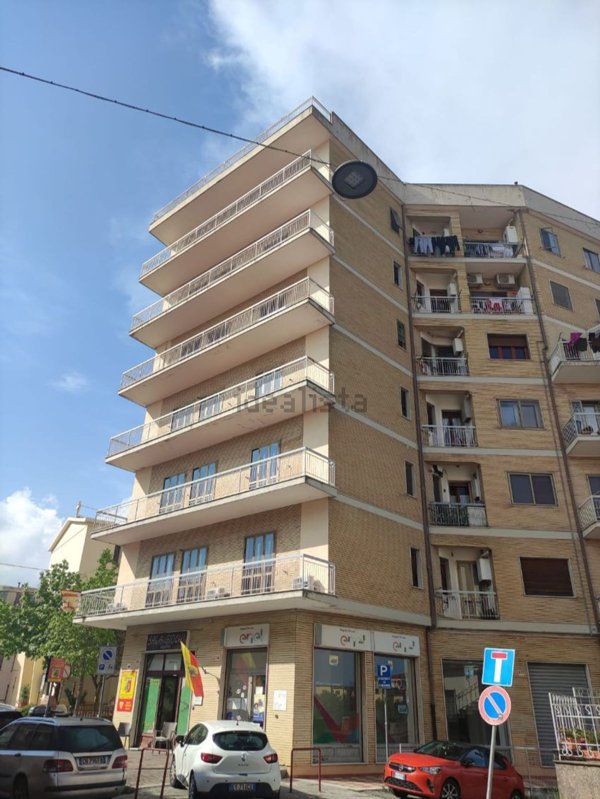 appartamento in vendita a Catanzaro in zona Pontegrande