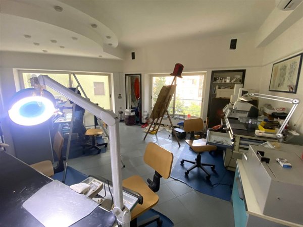 locale commerciale in vendita a Catanzaro