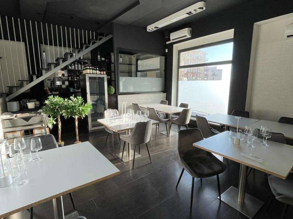 negozio in vendita a Catanzaro in zona Germaneto