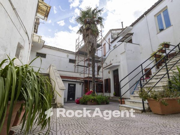 appartamento in vendita a Catanzaro in zona Centro Città