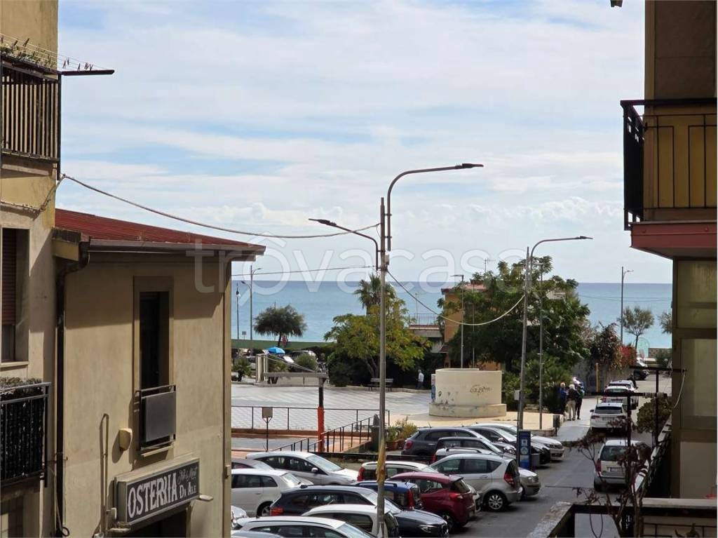 appartamento in vendita a Catanzaro in zona Catanzaro Lido