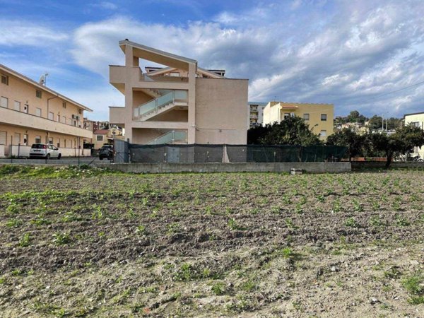 terreno in vendita a Catanzaro in zona Catanzaro Lido