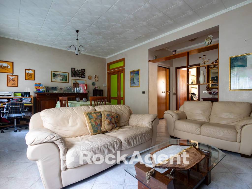 casa indipendente in vendita a Catanzaro in zona Santa Maria