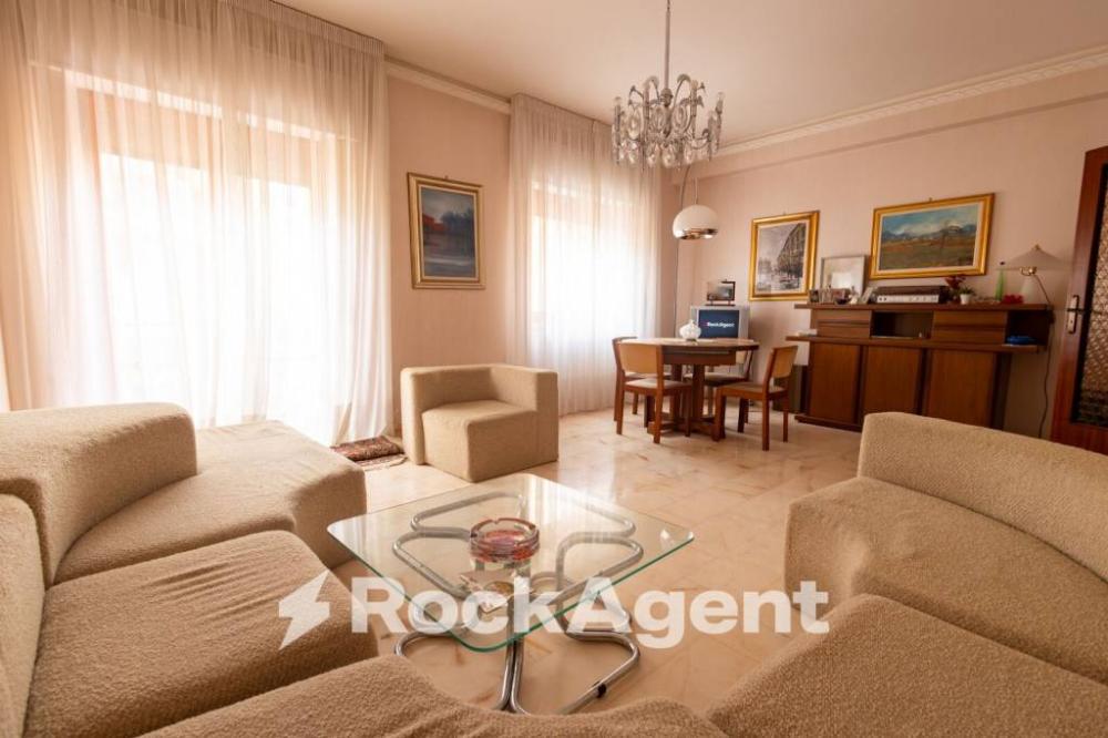 appartamento in vendita a Catanzaro in zona Centro Città