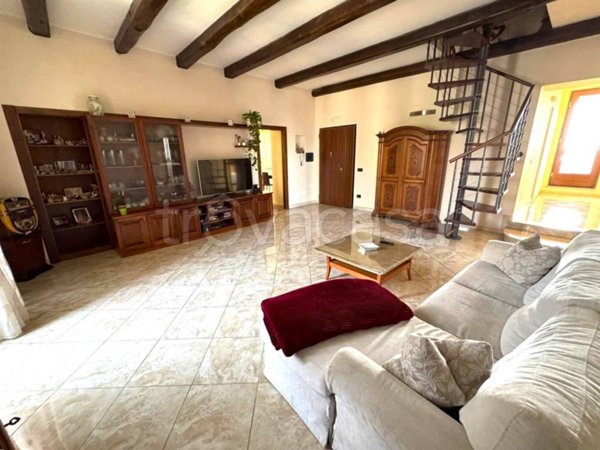 appartamento in vendita a Catanzaro in zona Centro Città