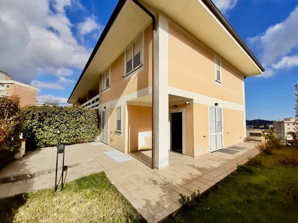 casa indipendente in vendita a Catanzaro in zona Mater Domini