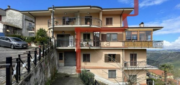 casa indipendente in vendita a Catanzaro in zona Pontepiccolo
