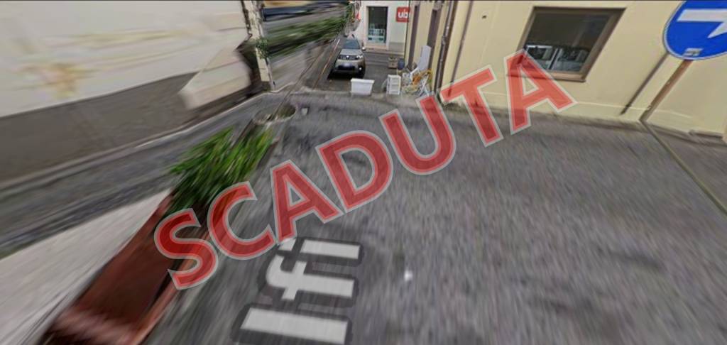 locale commerciale in vendita a Catanzaro