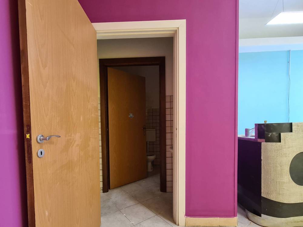 negozio in vendita a Catanzaro in zona Catanzaro Lido