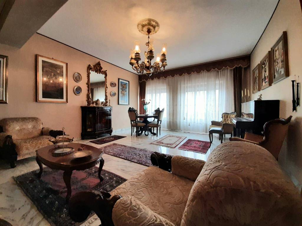 appartamento in vendita a Catanzaro in zona Mater Domini