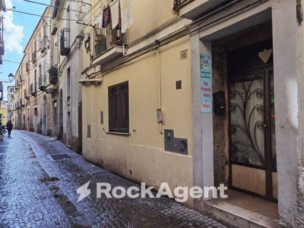 appartamento in vendita a Catanzaro in zona Centro Città