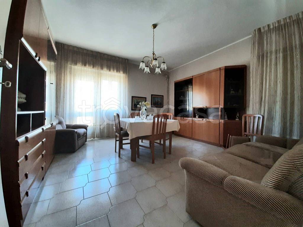 appartamento in vendita a Catanzaro in zona Pontepiccolo